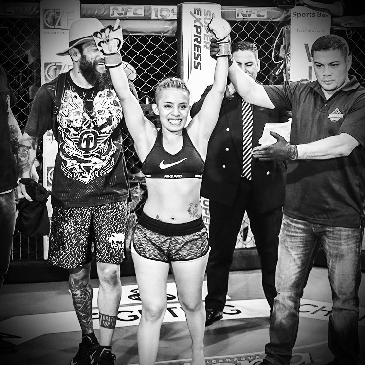 NFCMMAni's tweet photo. #NFC40 Cristhel "Sweet" Ruiz dió fin a su rivalidad con la jinotepina Jessenia "La Jefa" Hernández con una victoria via DD. #MMANicaragua https://t.co/RDNbdqDyxu