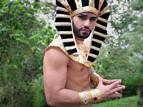 #Gay #MuscleCam Dammian Safado Live! Now at https://t.co/zDbZsDyOz5! https://t.co/HNToXXTJuk