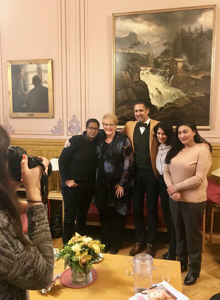 Litt mindre skam, litt mindre sosial kontroll, mye mye mer frihet - jatakk!  Debatter her: facebook.com/abid.raja/post…