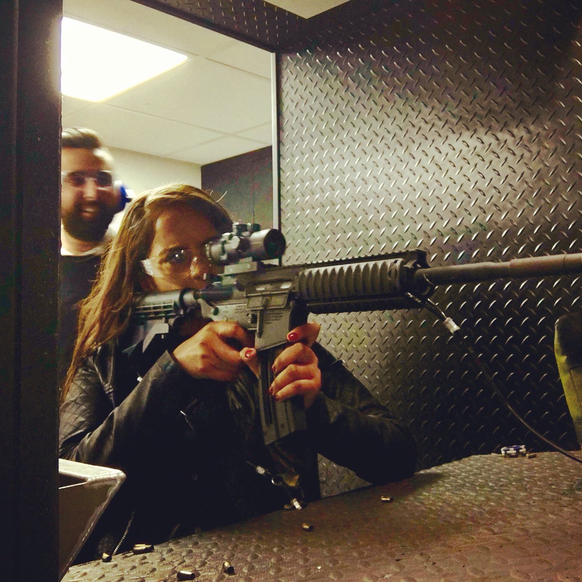 doubledeuceuk's tweet photo. Morning! Sessions available this week! Call 01922 312736 to book #doubledeuceuk #ladiesshooting #shootingrange #booknow #thursdaymotivation https://t.co/xE3dil6HYr