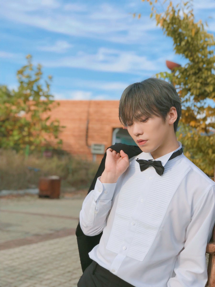 offclASTRO's tweet photo. 파이팅 파이팅~~~~^^
아스트로 대박 나라☺️☺️
#아스트로 #니가불어와 #BARAM https://t.co/Ot2oNKGtKw