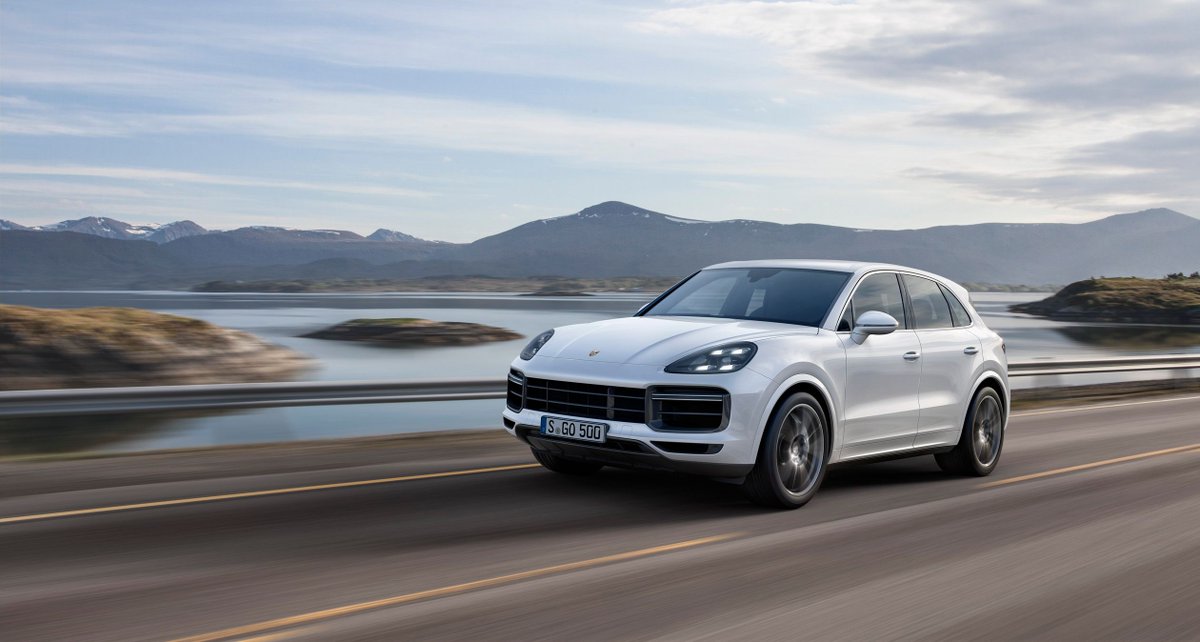 TMRnews's tweet photo. REVIEW: 2018 Porsche Cayenne Turbo. Porsche delivers another sure-fire hit..https://t.co/4AnVK00vNB |#porsche #18my #cayenne #porschecayenne https://t.co/Yyj8gSDdMm