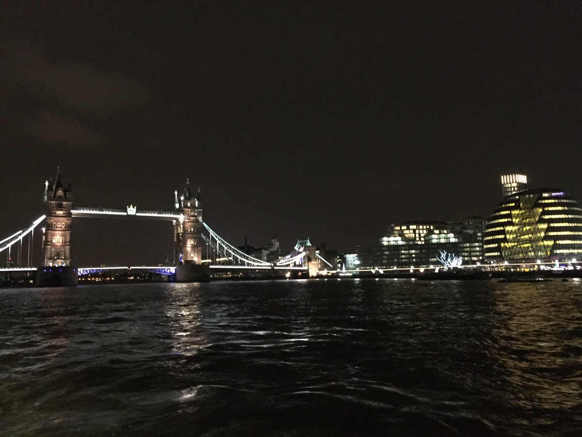 LinkProNovastar's tweet image. #TB #Holiday #Vacation #VacationDestination #EuroTrip #London #LondonBridge #LondonBridgeTower #NightTime live, life enjoy