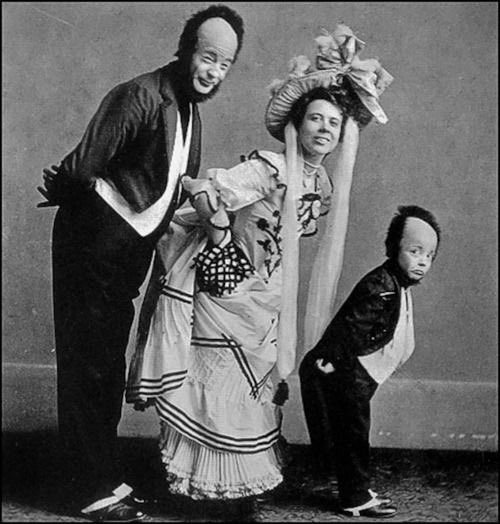 busterlove1895's tweet photo. For Joe and Myra everyday was take your #KidToWork day! #BusterKeaton #BusterLove🍀#vaudeville #staroftheshow #legend #KidsToWork #kidtoworkday https://t.co/YLS2VjMrsp
