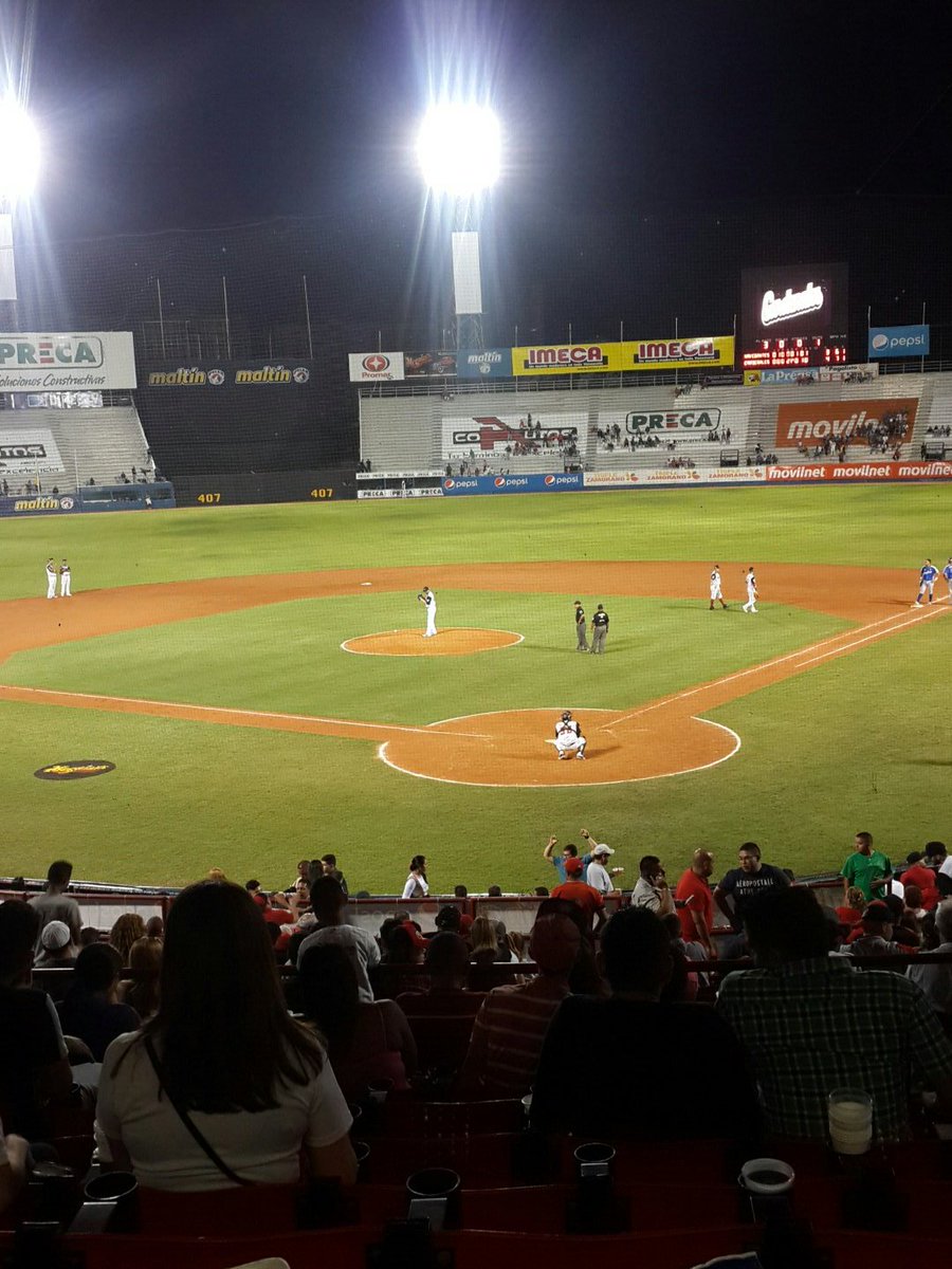 MerlyOviedo's tweet photo. #cardenales #magallanes #bqto https://t.co/K5bRRW1Ar3