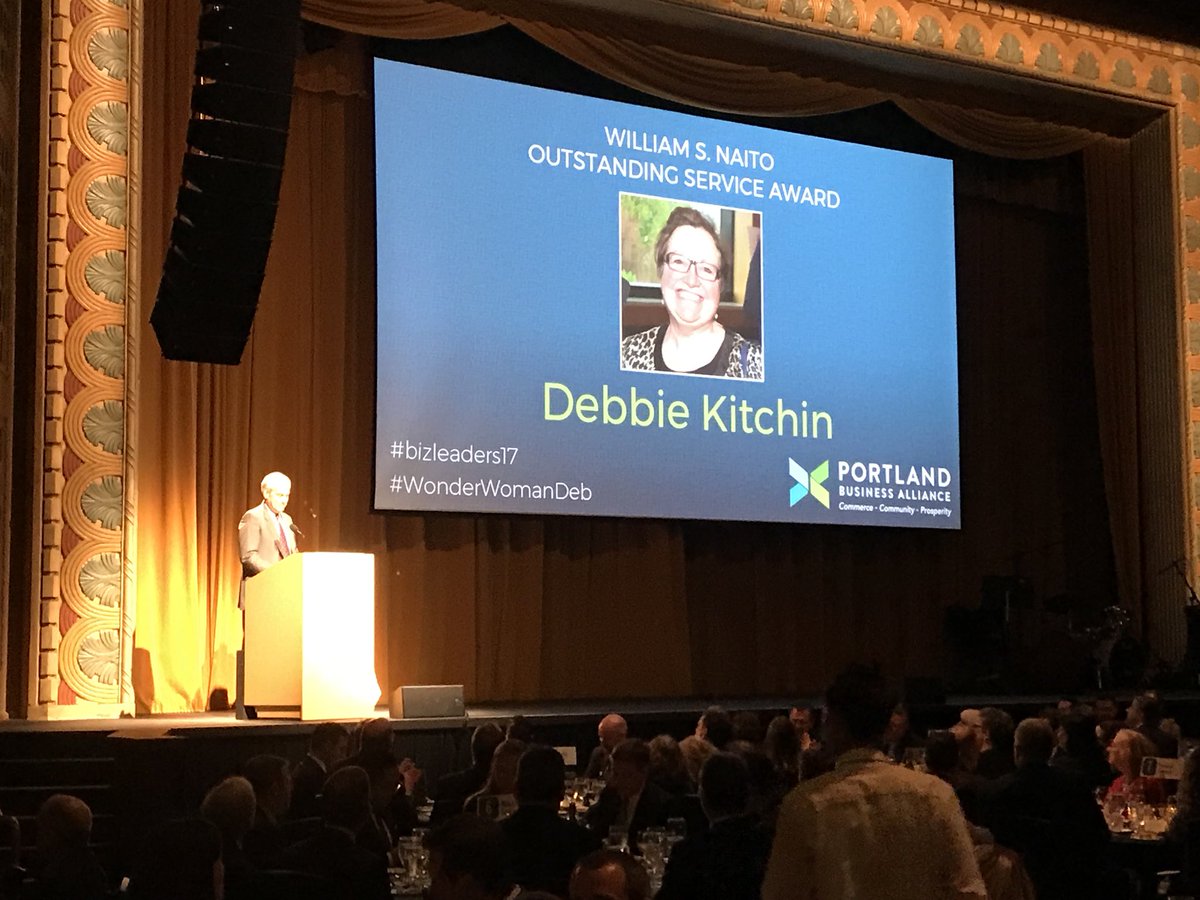 PDX_BizAlliance's tweet photo. @crejmark of @MelvinMarkCRE introduces Debbie Kitchin, to receive the 2017 William S. Naito Outstanding Service Award #WonderWomanDeb https://t.co/aTJ4fJplLb
