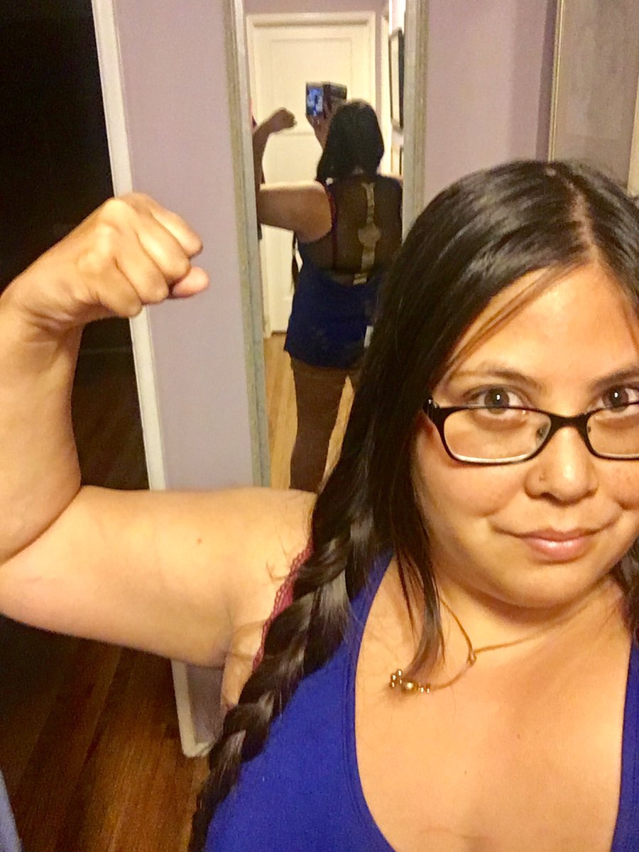 Clearly_Golden's tweet photo. New workout tank by @HerUniverse !!! #wwgotyourback https://t.co/L8wlZedMgM