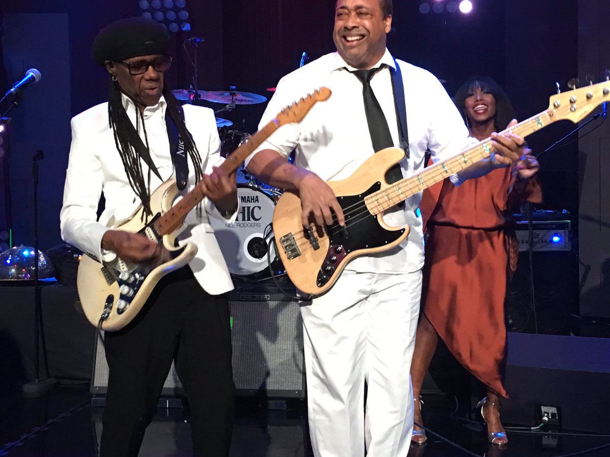 thesereneyogini's tweet photo. Super cute @nilerodgers @jerrybarnesbass rocking my world @BBCRadio2
Miss you already 💖 https://t.co/0wwWUdKfSL