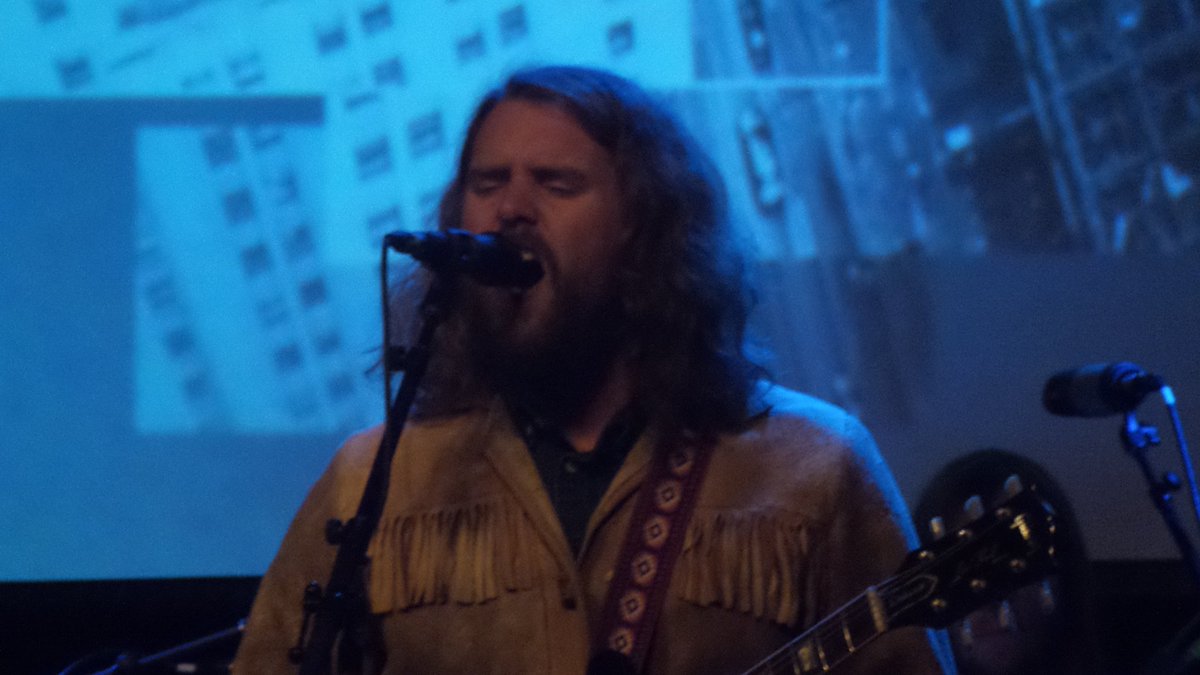 the_edge's tweet photo. Prairie boys @TheSheepdogs closing out the 2017 #CASBYS by leaving everyone "Feelin Good"! Thanks to Coors Light for helping us put this on! https://t.co/RWdDfbXpOb