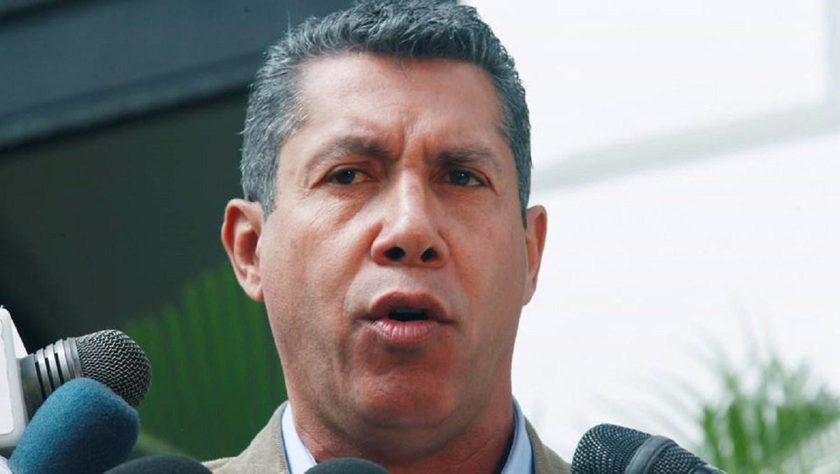 DiarioTalCual's tweet photo. ¿ESTÁ SEGURO? Henri Falcón asegura que la solución a la economía de país es el voto https://t.co/4Yt4y8CUbS https://t.co/Yz2Mrcqsic