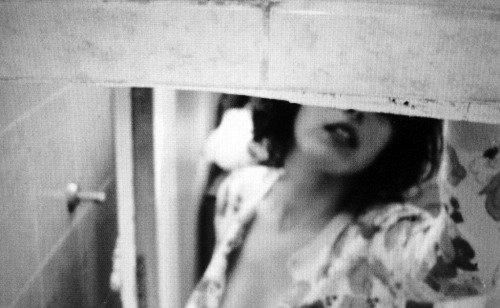 The paradise of storms 
caves in.
— Arthur Rimbaud

Photo | Zeynep Kayan