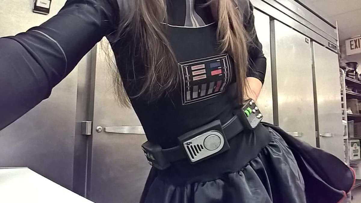 The1DarthVader's tweet photo. #LadyVader #StarWars #DarkSide #DarthVader #Pittsburgh #Halloween #SithChick https://t.co/glAUUPG8Q1