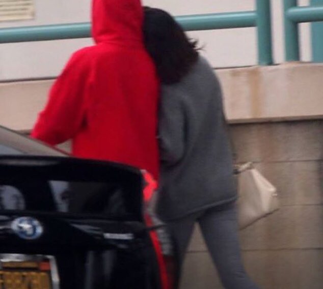 ehshesperfect's tweet image. Oh hello..