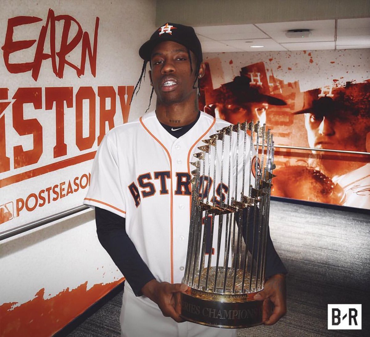 TurnOnThaAC's tweet photo. #HoustonStandUp #TScott https://t.co/t0v2a0tC6H