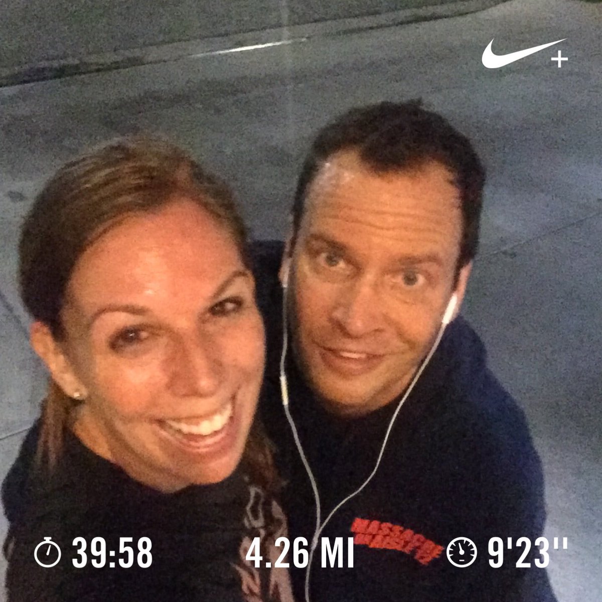 MaggiMayfield's tweet photo. We went the wrong way and did so much more than we thought! #runnergirl #runningdate https://t.co/kdGZjHXyFQ