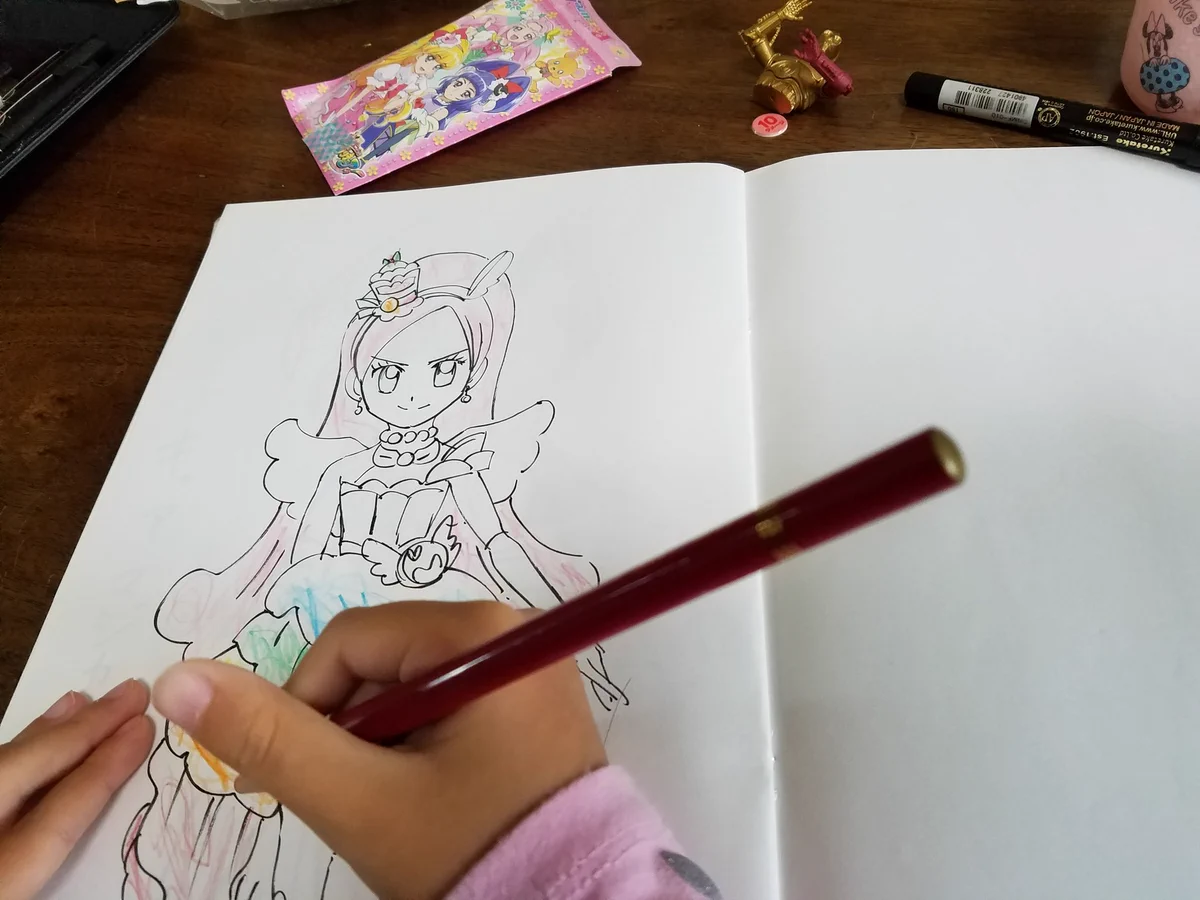漫画家ならでは！子供に即興で塗り絵を作ることができるんだぞ！