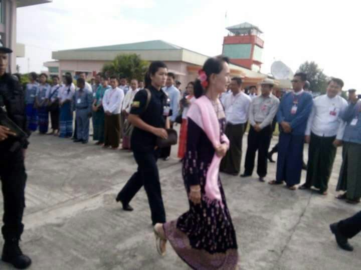 #Rakhine Chief Minister posts pics of #Myanmar #AungSanSuuKyi visiting #Sittwe and says she'll also visit Maungdaw where attacks happened