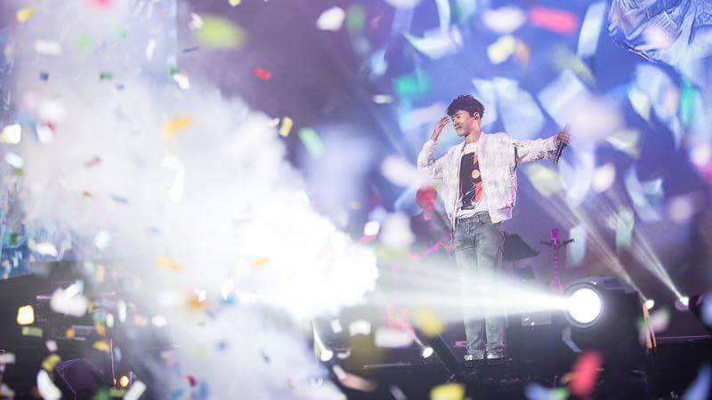 StudioCityMacau's tweet photo. #Mandopop singer #JasonZhang brought his fascinating performance to
#StudioCityEventCenter last Sat! #Highlights https://t.co/hBzM7C1rJF