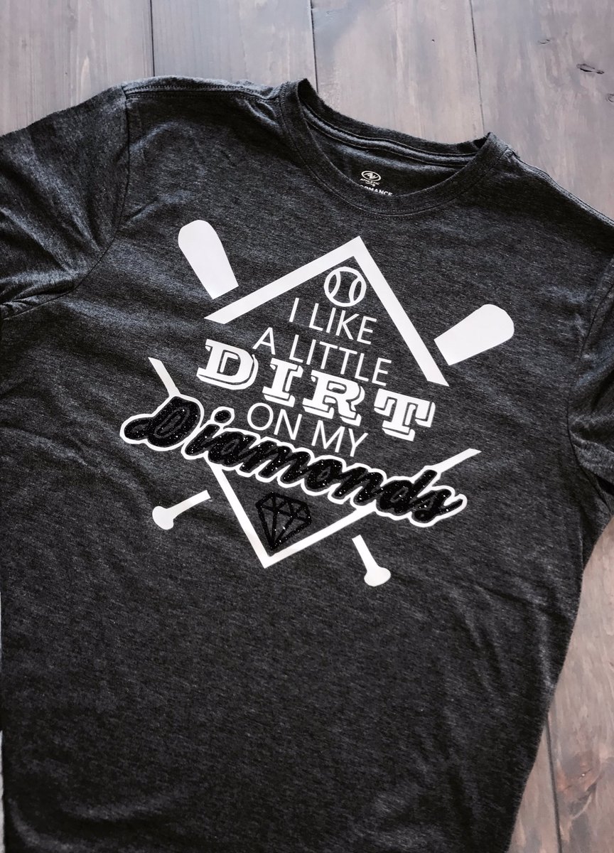 mamas_nest's tweet photo. I like a little dirt on my diamonds 💍⚾️ https://t.co/zrIxT5JfDE