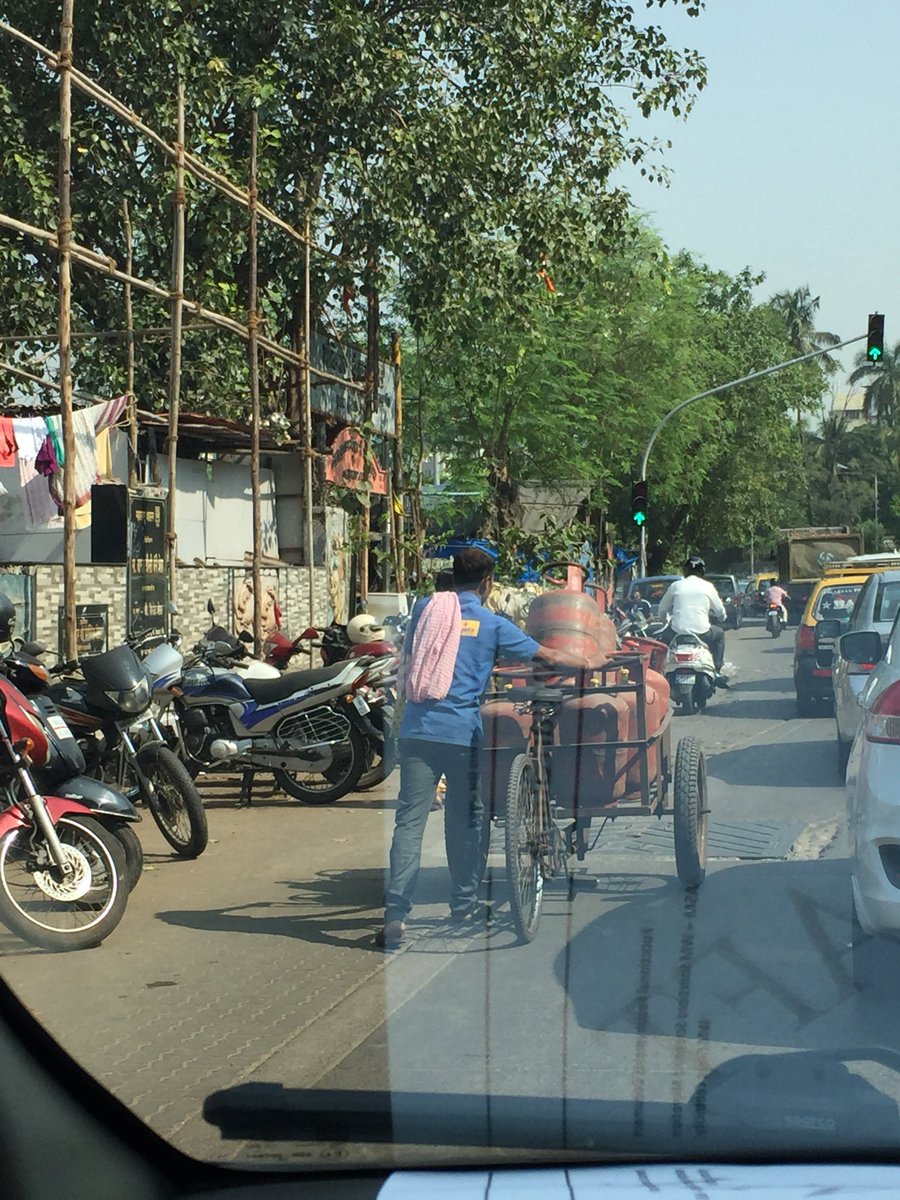 iAnuraag's tweet photo. @narendramodi @Dev_Fadnavis seems somethings don’t change? India’s on a great path but last 32(min)yrs we’ve ignored this ordeal! #needsafix https://t.co/LOjCxThWfy