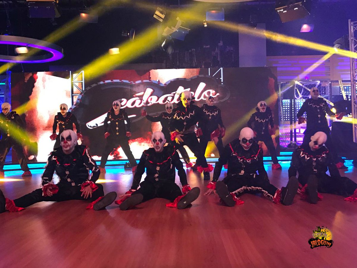 multimediostv's tweet photo. ¿Qué calificación le podrías a #Acábatelo en este especial de #Jalogüin? 🤡🎃 

En vivo ▶️ https://t.co/yivtzMAYnn https://t.co/TkY5i0WOVm