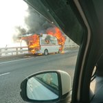 事故!？救急車が高速道路で燃えている!？高速道路で何があったのか…