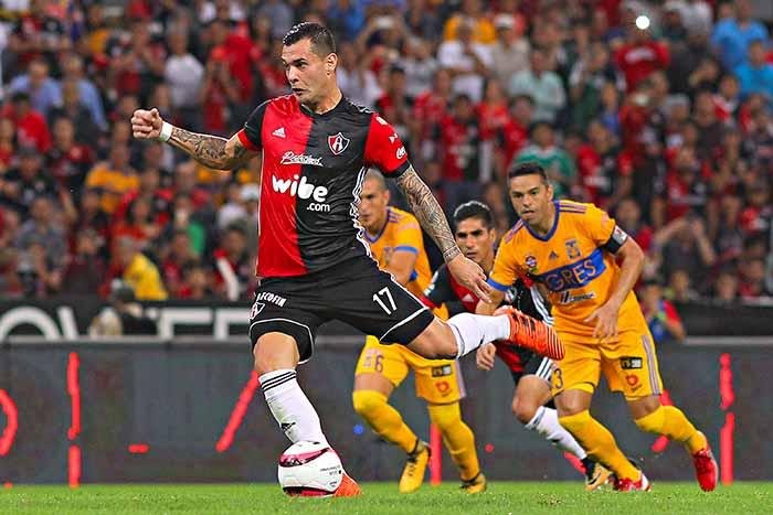 jardinizquierdo's tweet photo. Empate a uno entre #Rojinegros y #Universitarios.
https://t.co/CssjZxGbHF
vía @jose_zubi87 #LigaMx #Apertura2017 #J8Ap2017 https://t.co/wB8Oy7RqII