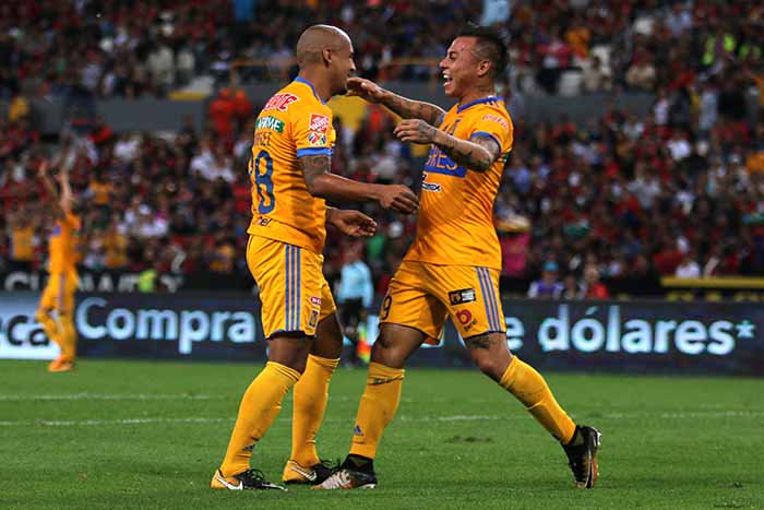 LigaBBVAMX's tweet photo. En el juego pendiente de la #J8AP2017 @TigresOficial consiguió su boleto a la #FaseFinal de la @LIGABancomerMX : https://t.co/PfxicEN7E5 https://t.co/yCRUrbpnXN