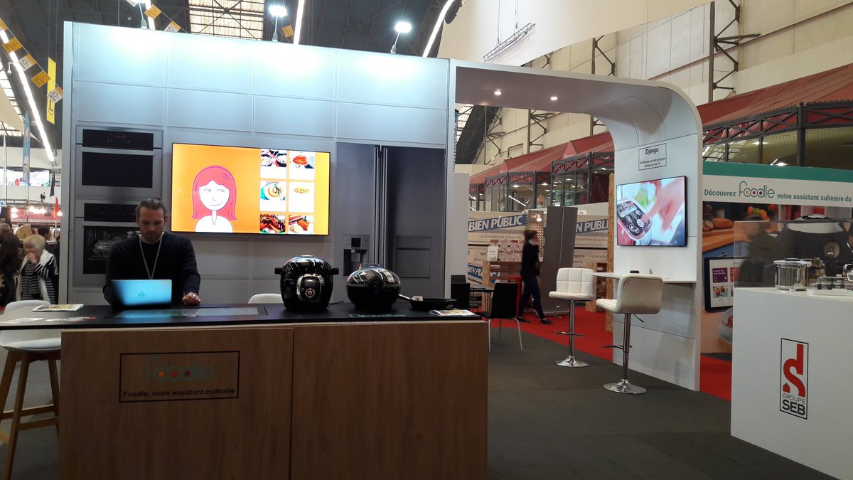 Qu'est-ce qu'on mange ? Découvrez les recommandations et dégustations de <a href="/FoodleFr/">Foodle</a> sur le stand #FoodUseTech