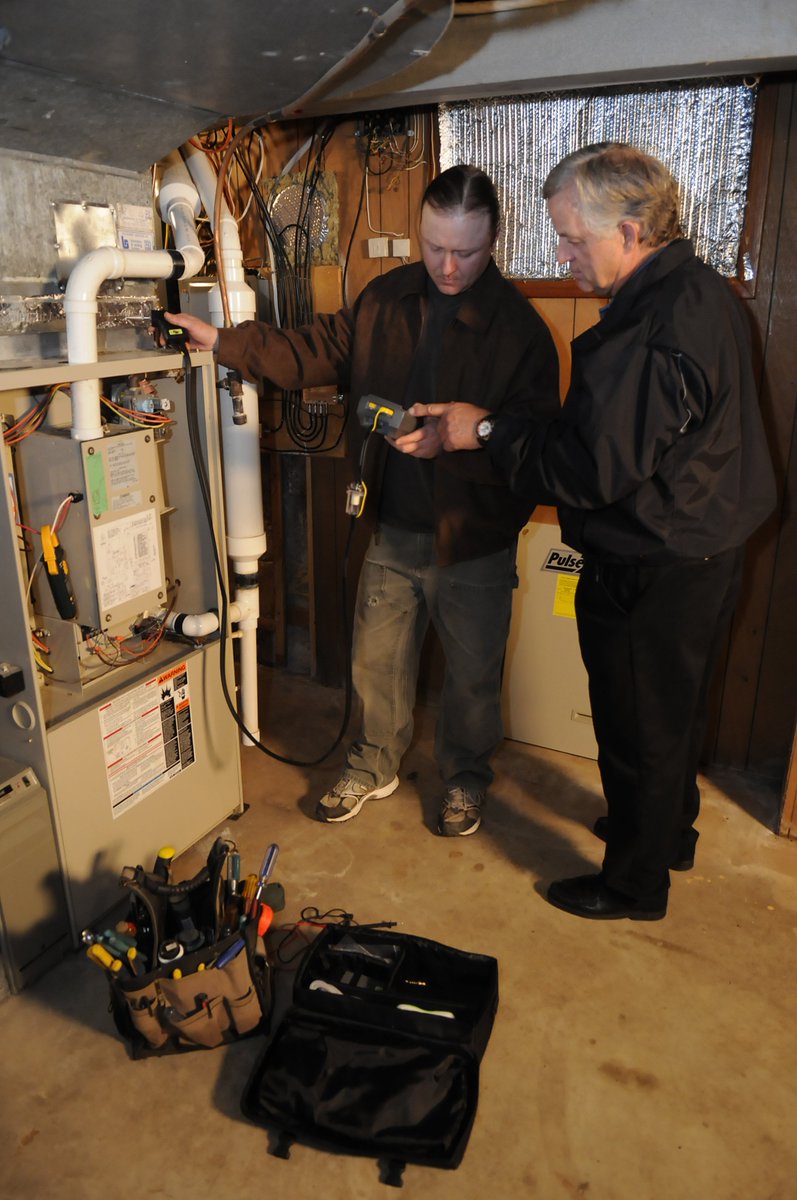 DEPUTYHOFFMANN's tweet photo. Prevent build-up of carbon monoxide - get appliances inspected annually.  Install CO alarms. #COWeek2017 https://t.co/7ipZsFBu6l