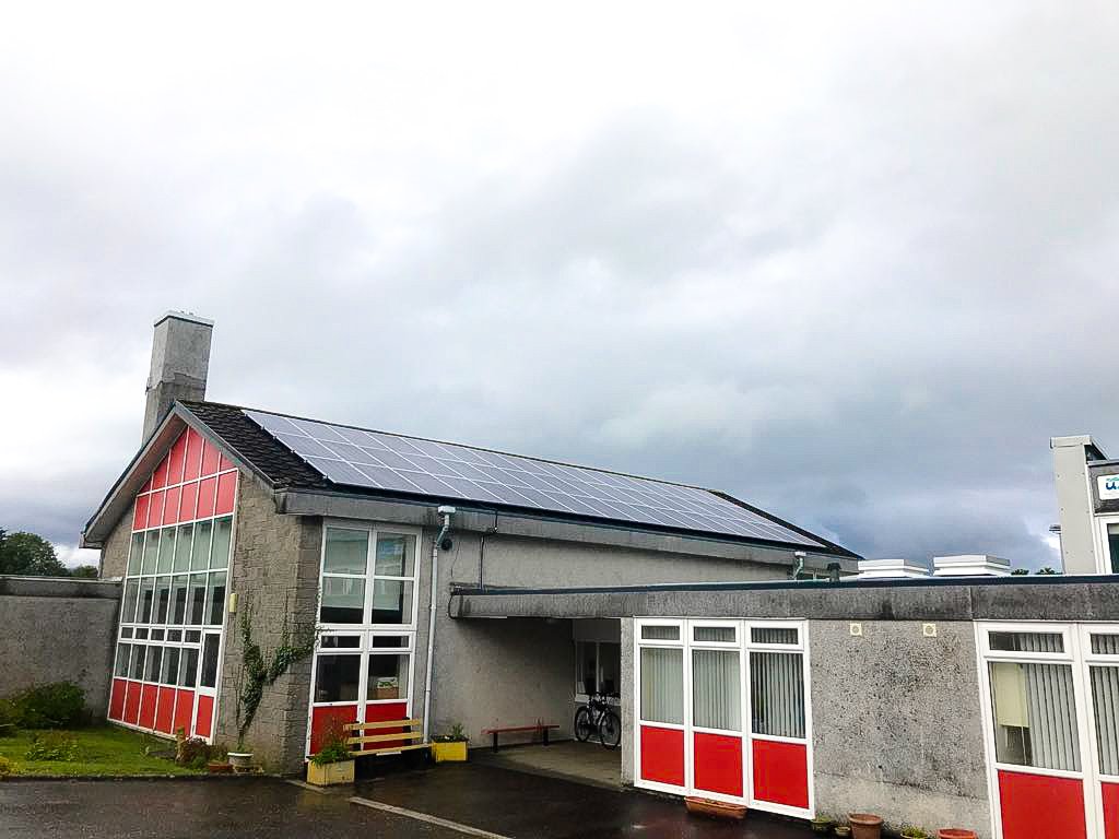 asaw_uk's tweet photo. #ThrowbackThursday to a suite of energy efficient technology we installed at a local school. More:  https://t.co/dniGrPO7YP #Absoluteis10 https://t.co/mAxakDXflW