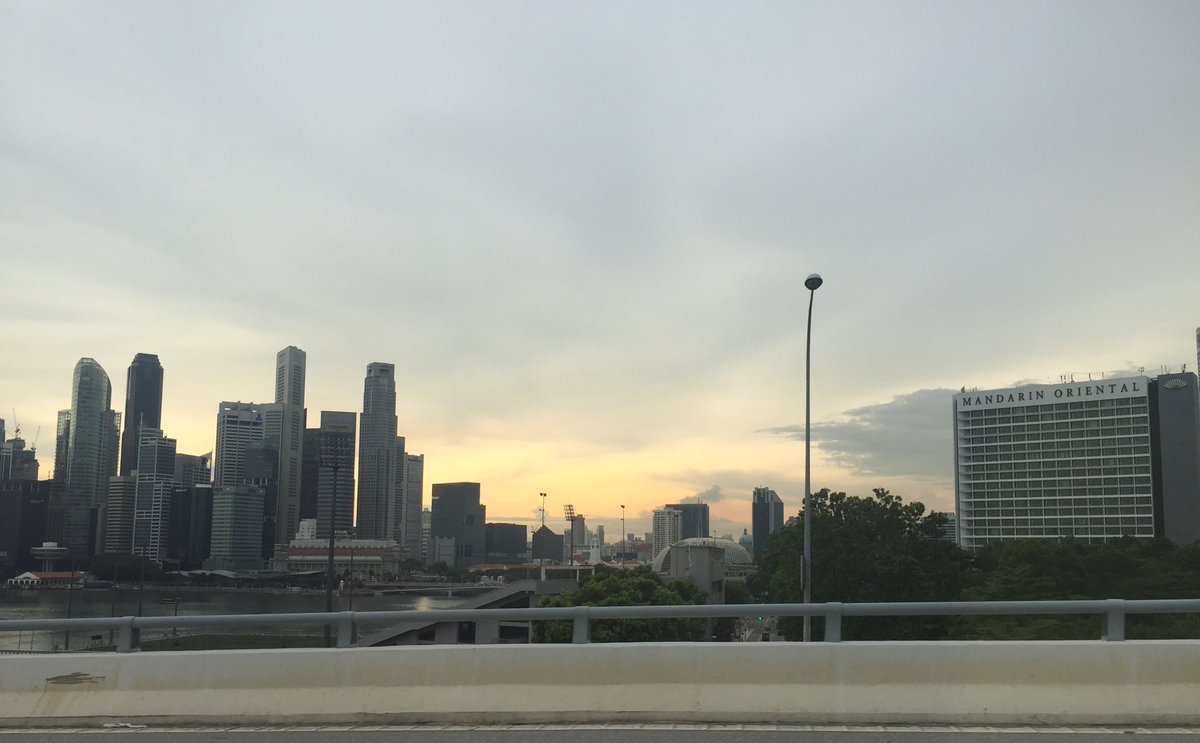 amritat's tweet photo. (Updating/ replacing olde tweet)
Thank you Singapore! 🙏🏽#DMASG17 https://t.co/Pgvq1YdPXW