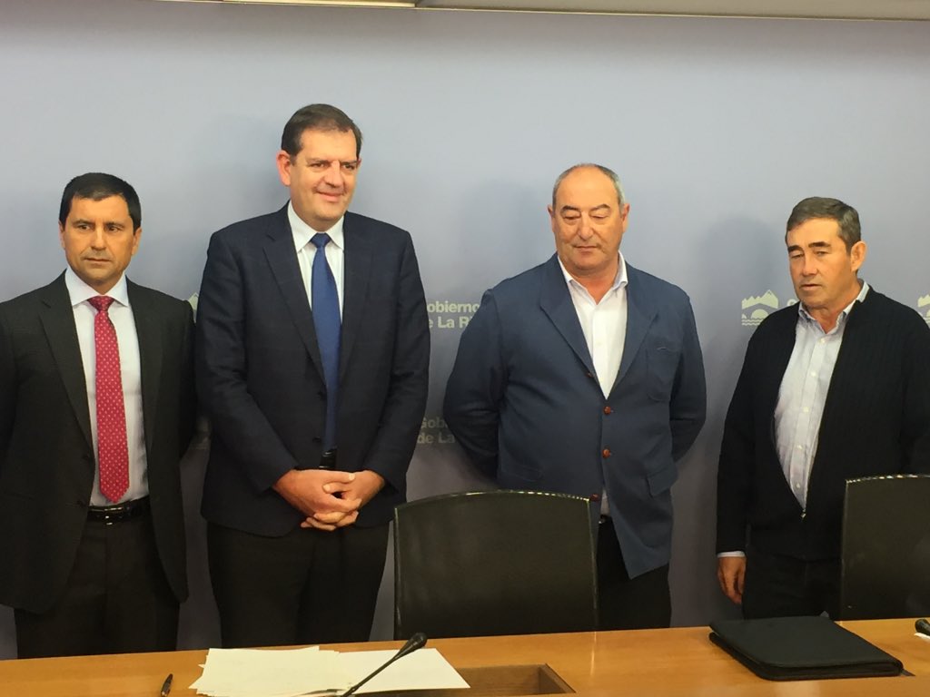 AIMCRA's tweet image. Firma del Convenio de P.I. Remolacha azucarera, Consejería de Agricultura de La Rioja, @AIMCRA , ARAG-ASAJA y la Cooperativa ‘El Cierzo'