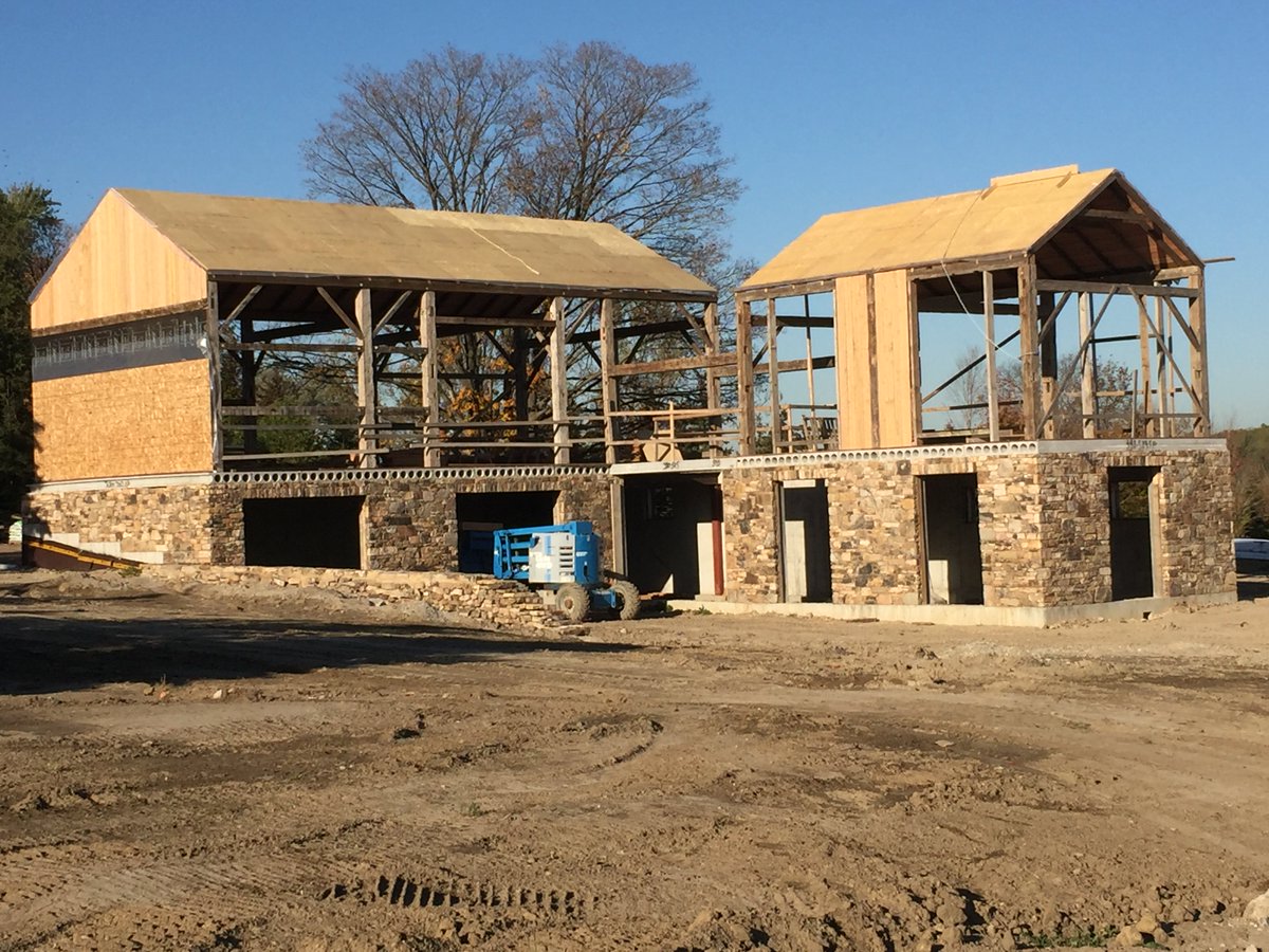 Alstructural's tweet image. Starting to close in are old bank barn in king