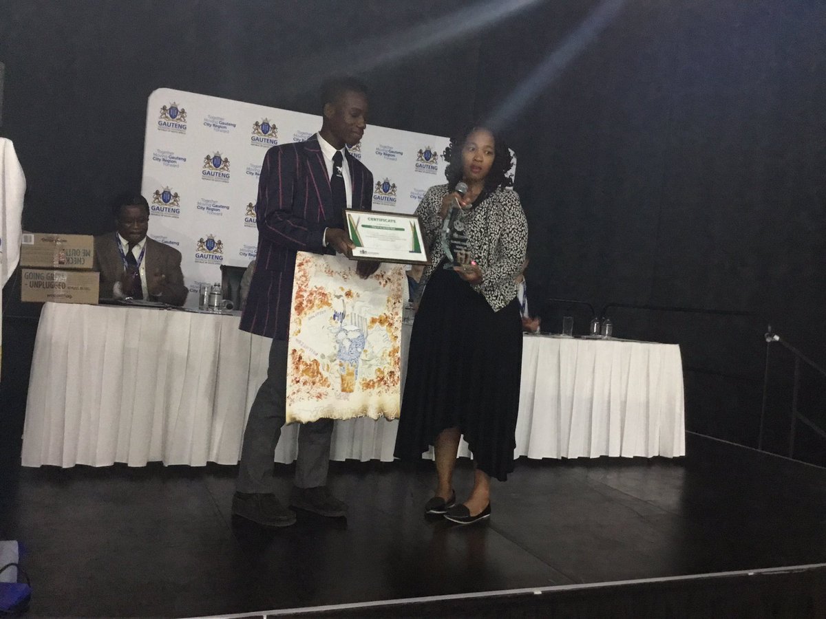 GautengDED's tweet photo. Njabulo Dlamini won the Climate Change School Competition Poster. #GPClimateChange17 https://t.co/LD3pMLW2HW
