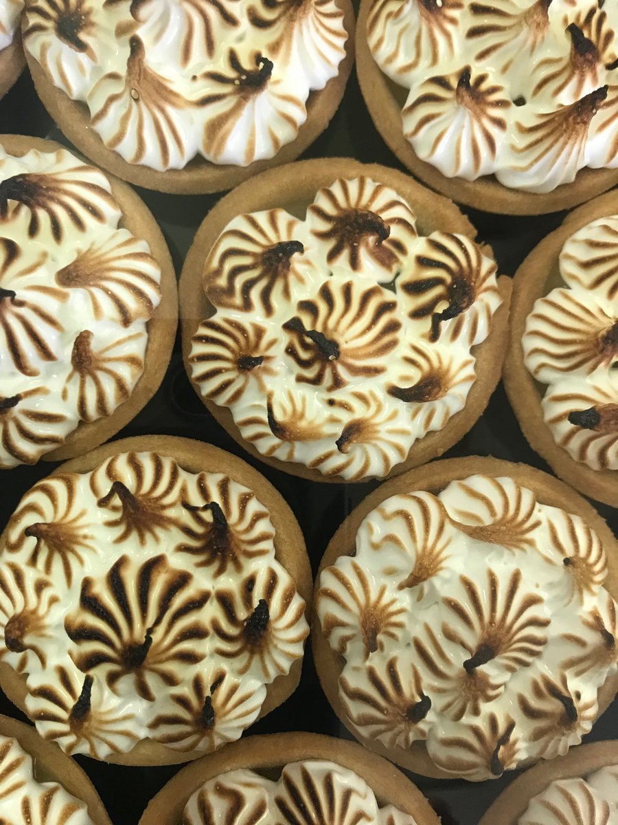 #mini lemon meringue pies