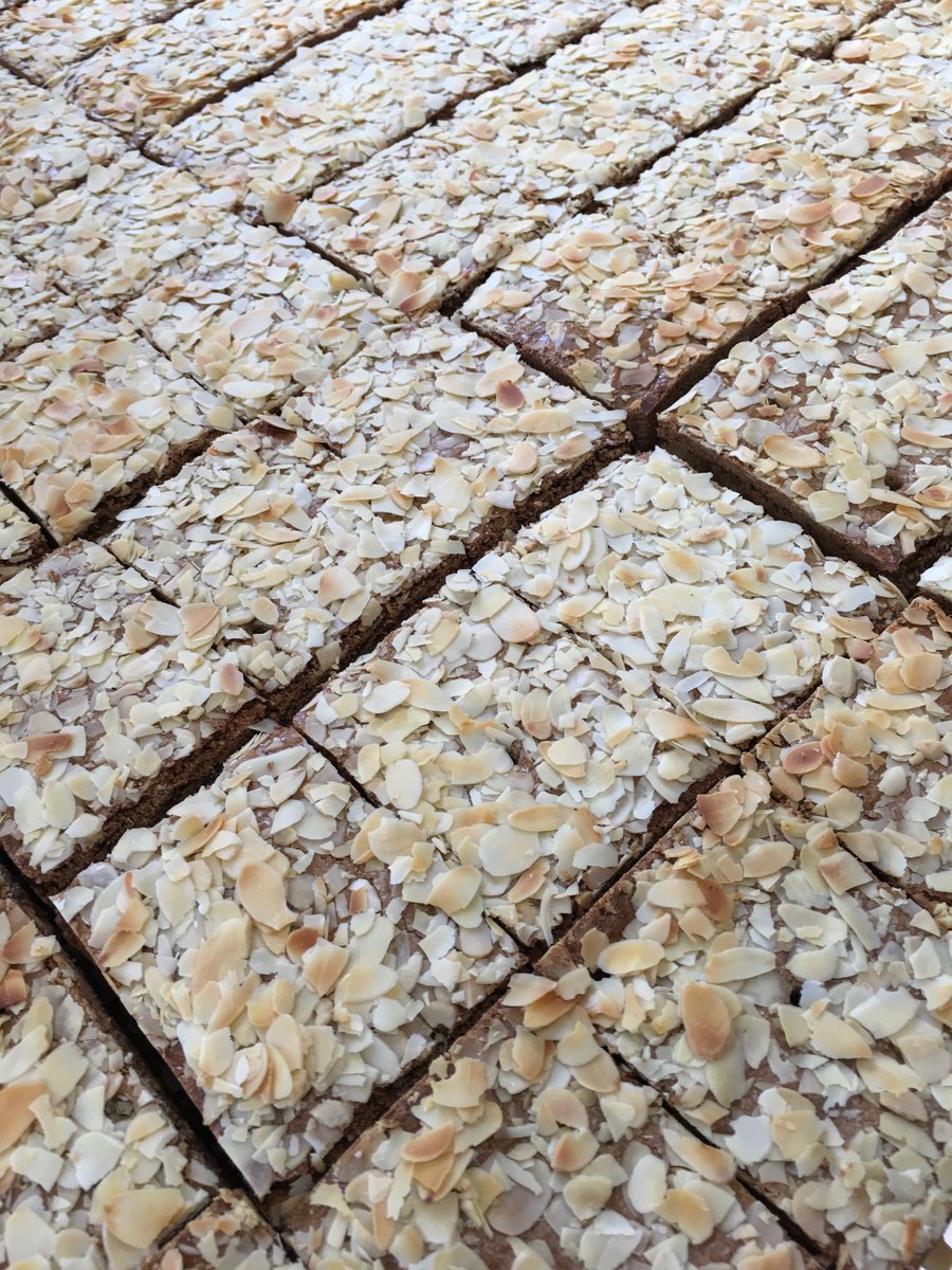 Nu in de winkel:
Ambachtelijk gevuld speculaas.