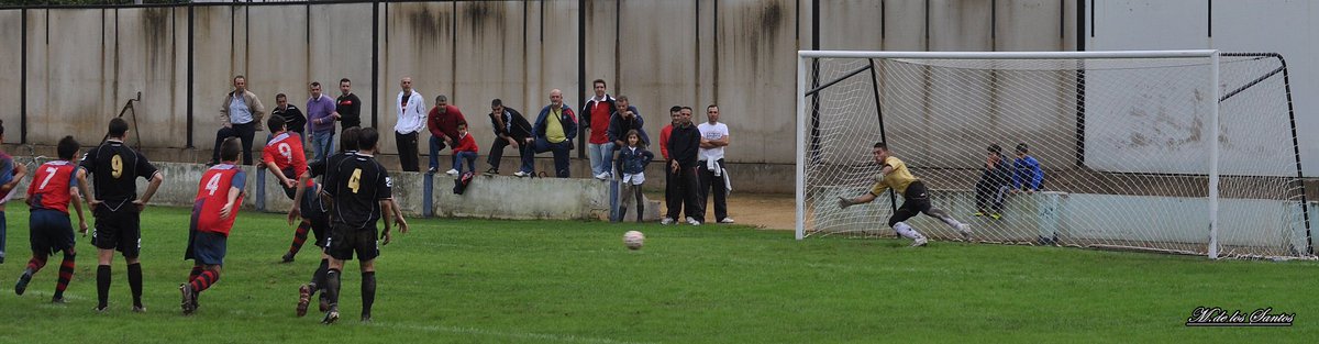 PueblaCF's tweet photo. Historia 📊🗞️ | Imborrable recuerdo del @PueblaCF 3-2 @UDRinconada de la 12/13, con hat trick de @AngelGavilan1 y jugando con 9. ¡Crack! https://t.co/FBnsW7kidl