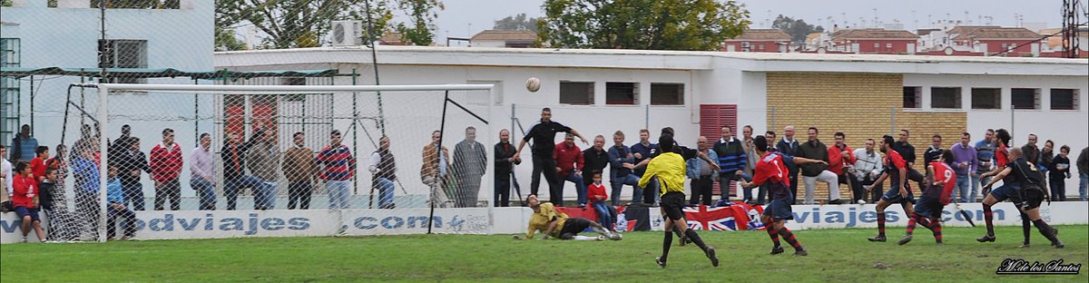 PueblaCF's tweet photo. Historia 📊🗞️ | Imborrable recuerdo del @PueblaCF 3-2 @UDRinconada de la 12/13, con hat trick de @AngelGavilan1 y jugando con 9. ¡Crack! https://t.co/FBnsW7kidl