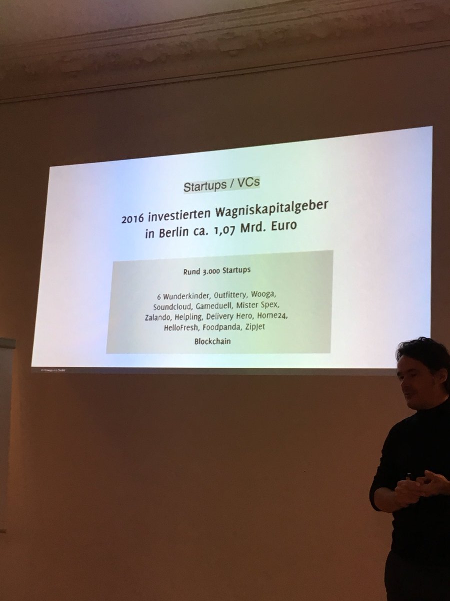 swissroman's tweet photo. Starting the #startup tour in #berlin
.
.
.
#HWZDigitalMasterclass #studytour #lifelonglearning #digitalization https://t.co/2e8WLsu2eH