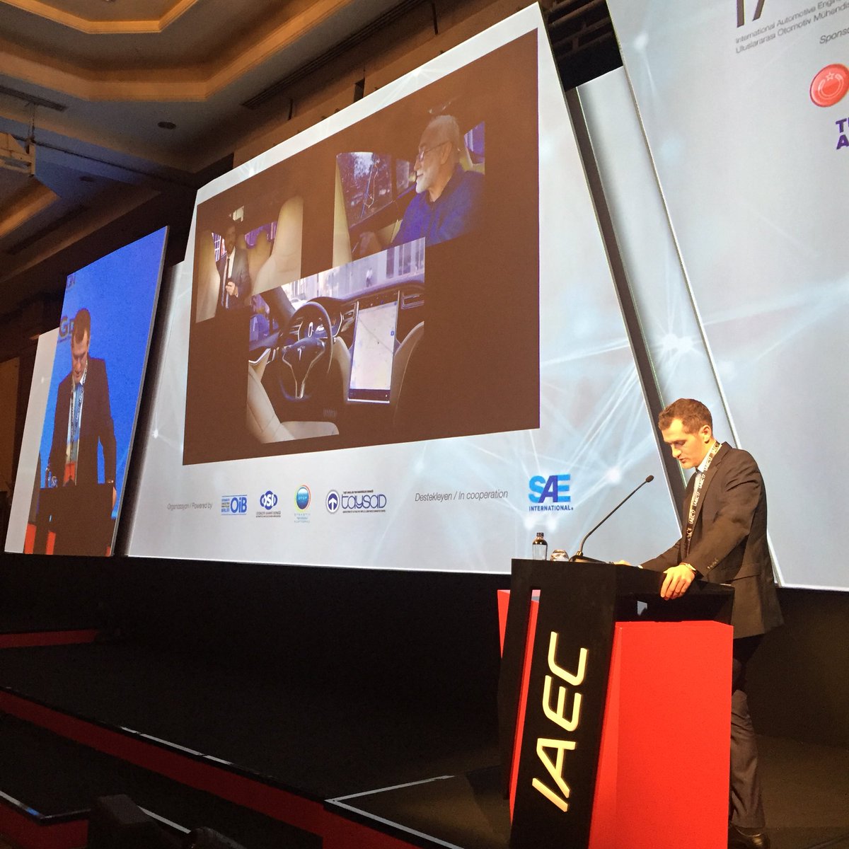 SAE Avrupa Operasyonları Direktörü Murat Doğru bağlantılı ve otonom araçların kullanıcı güvenliğine katkılarını değerlendiriyor. #IAEC17