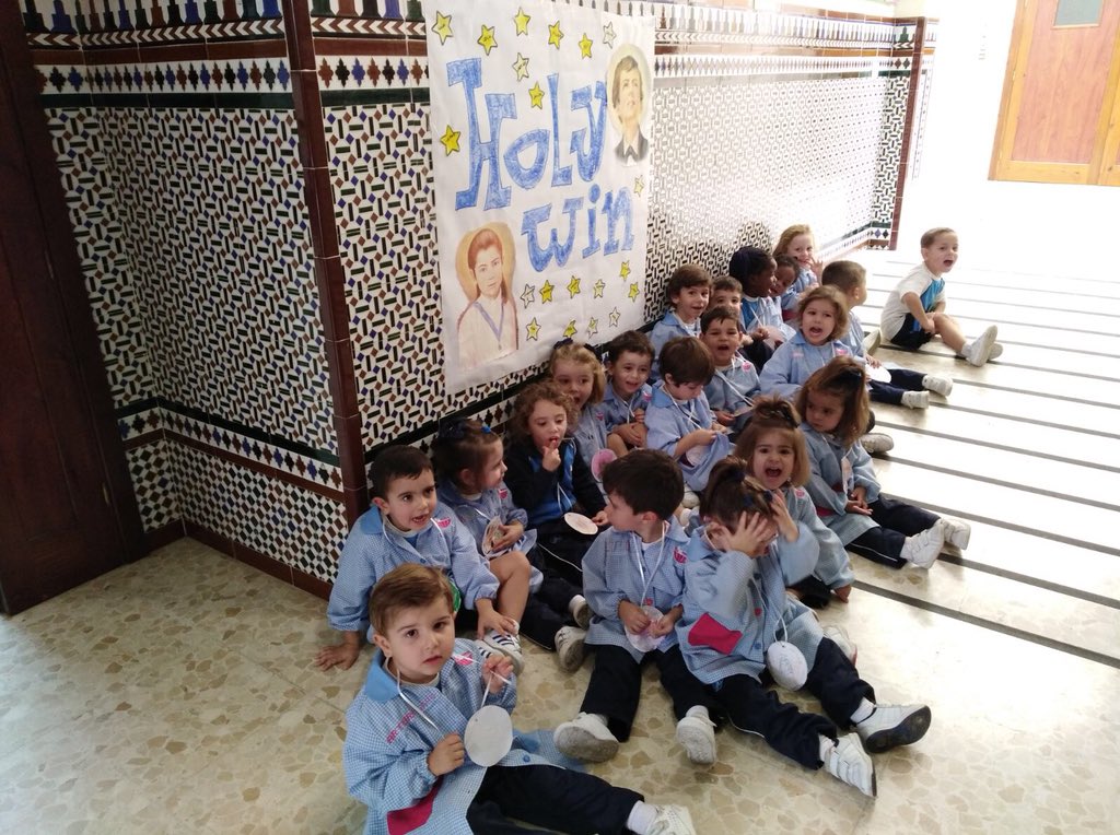 FMAutrera's tweet photo. Holy win, la etapa de educación infantil celebra la fiesta del día de Todos los Santos https://t.co/x3r9upTpvj