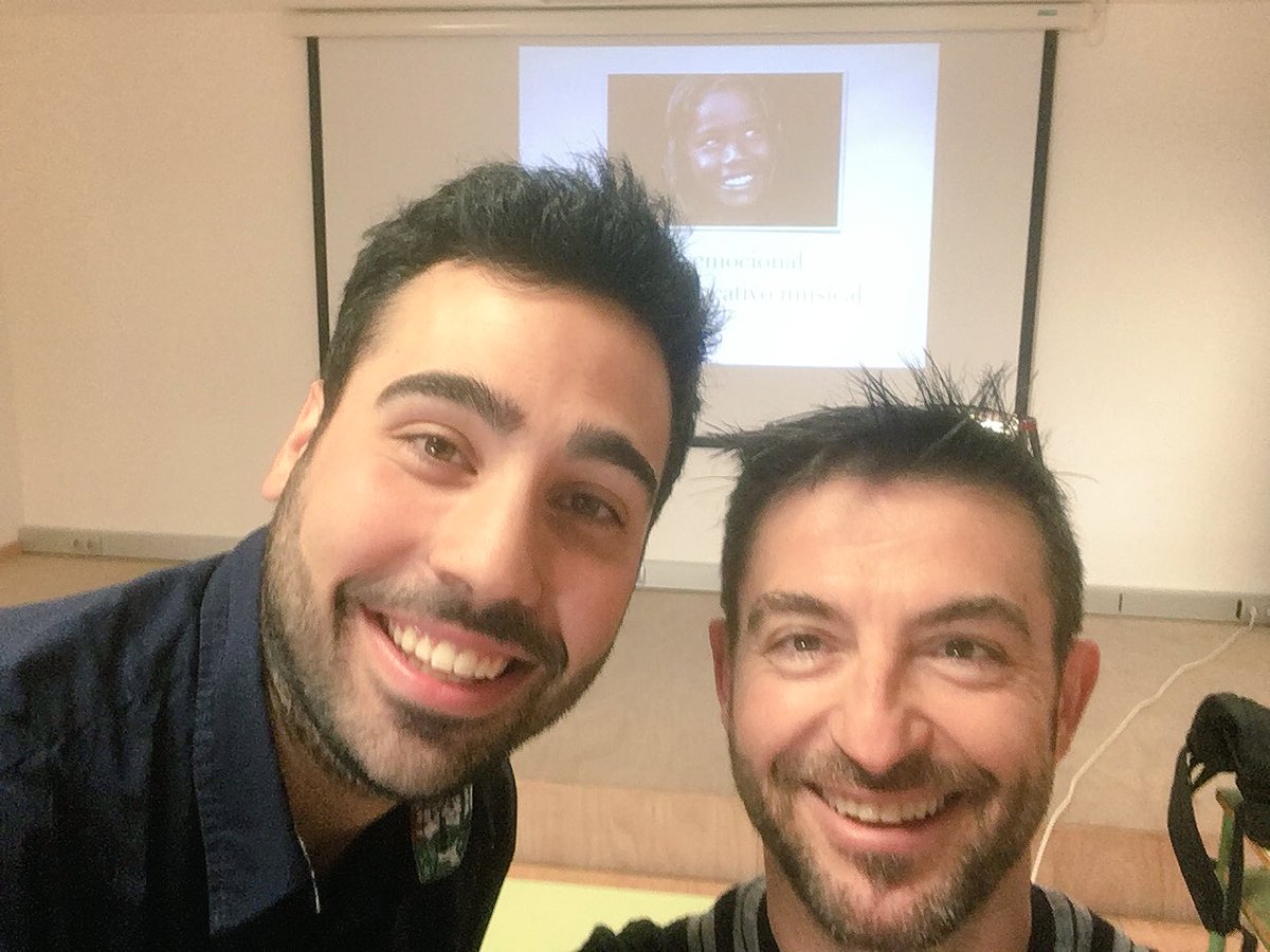 _antoniodomingo's tweet photo. Ya en #Almassora junto @dibujoanimado
INTELIGENCIA EMOCIONAL EN LAS AULAS DE MÚSICA: una herramienta imprescindible.
Organizado por @FSMCV https://t.co/1e5uLJk5Vh