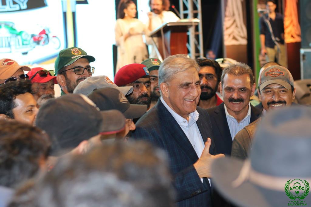 beautifulpak14's tweet photo. Closing Ceremony #PakistanMotorRally #Gawader #Balochistan #SportsSpirit #Entertainment #Jubilation
#PositivePakistan #PeaceLovingCountry https://t.co/Qz7otCAvzJ