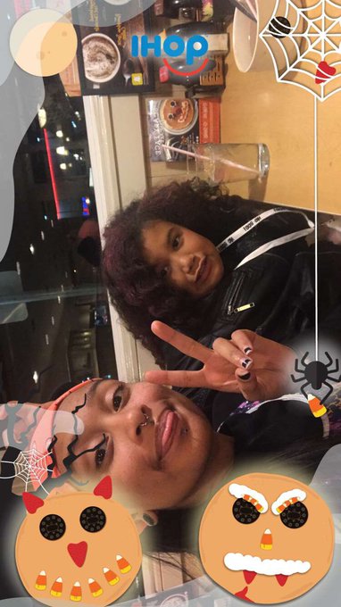 Halloween was ⚡️&hearts;️ https://t.co/ZmD6EE6Hvs<a href="/tag/newprofilepic"class="tags"><span>#newprofilepic</span></a>