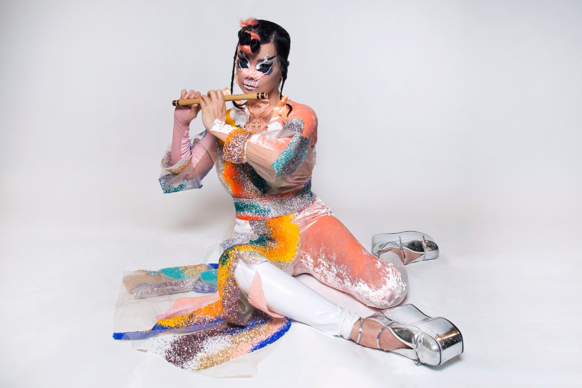 Björk >> álbum "Utopia" - Página 2 DNnQ8TUXUAAZVVY