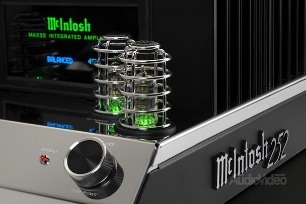 SalonAVonline's tweet photo. А как вам дизайн? #SAVnews @mcintoshlabs #MA275 #integratedamp #headponesamp
https://t.co/Ij1j8RlrYv https://t.co/4B67Ide77n