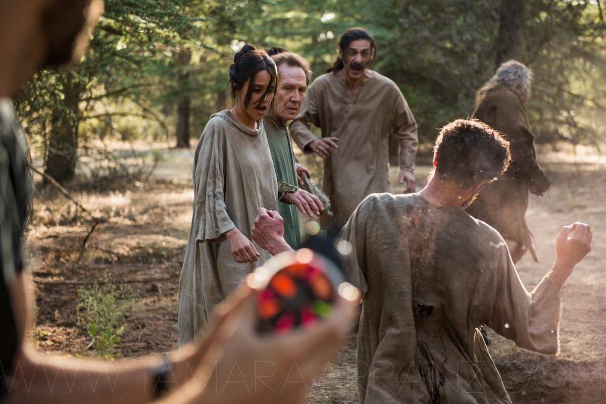 TamaraArranz's tweet photo. LO QUE NO SE VE // "Entre dos tiempos" EL MINISTERIO DEL TIEMPO #MDT3final @MdT_TVE @olivares_javier @miguetud @ritanoriega https://t.co/SYhIuDokac