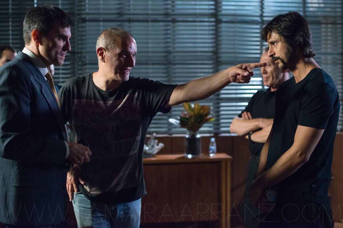 LO QUE NO SE VE // "Entre dos tiempos" EL MINISTERIO DEL TIEMPO #MDT3final <a href="/MdT_TVE/">Mº del Tiempo</a> <a href="/olivares_javier/">javier olivares</a> <a href="/miguetud/">miguel angel tudela</a> <a href="/ritanoriega/">توثيق حساب التويتر</a>