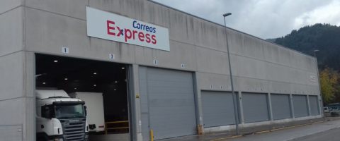 cadesum's tweet photo. Nueva plataforma de @CorreosExpress en San Sebastián | https://t.co/GqpVTJuCQ6 #logística #cadesum https://t.co/cByrScpmnp